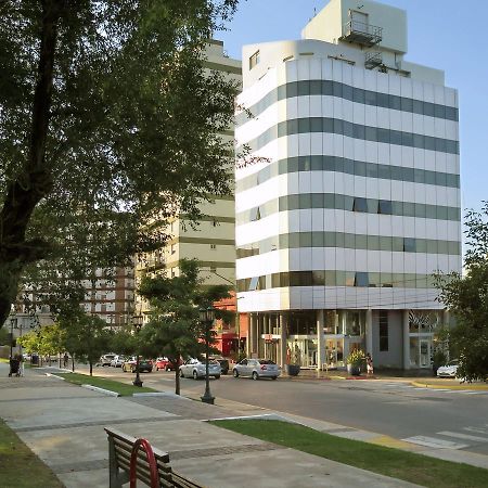 Plaza Suites Campana Eksteriør billede