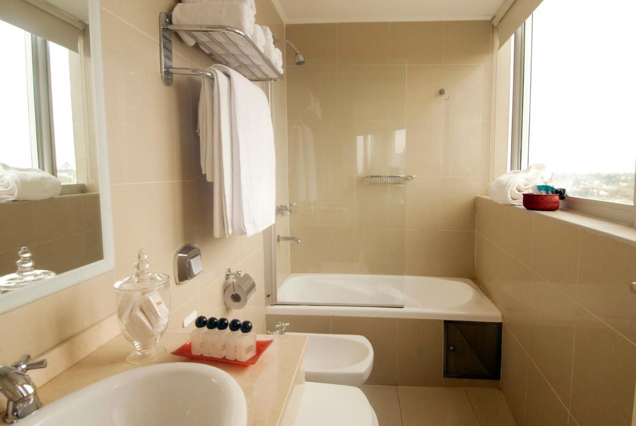 Plaza Suites Campana Eksteriør billede