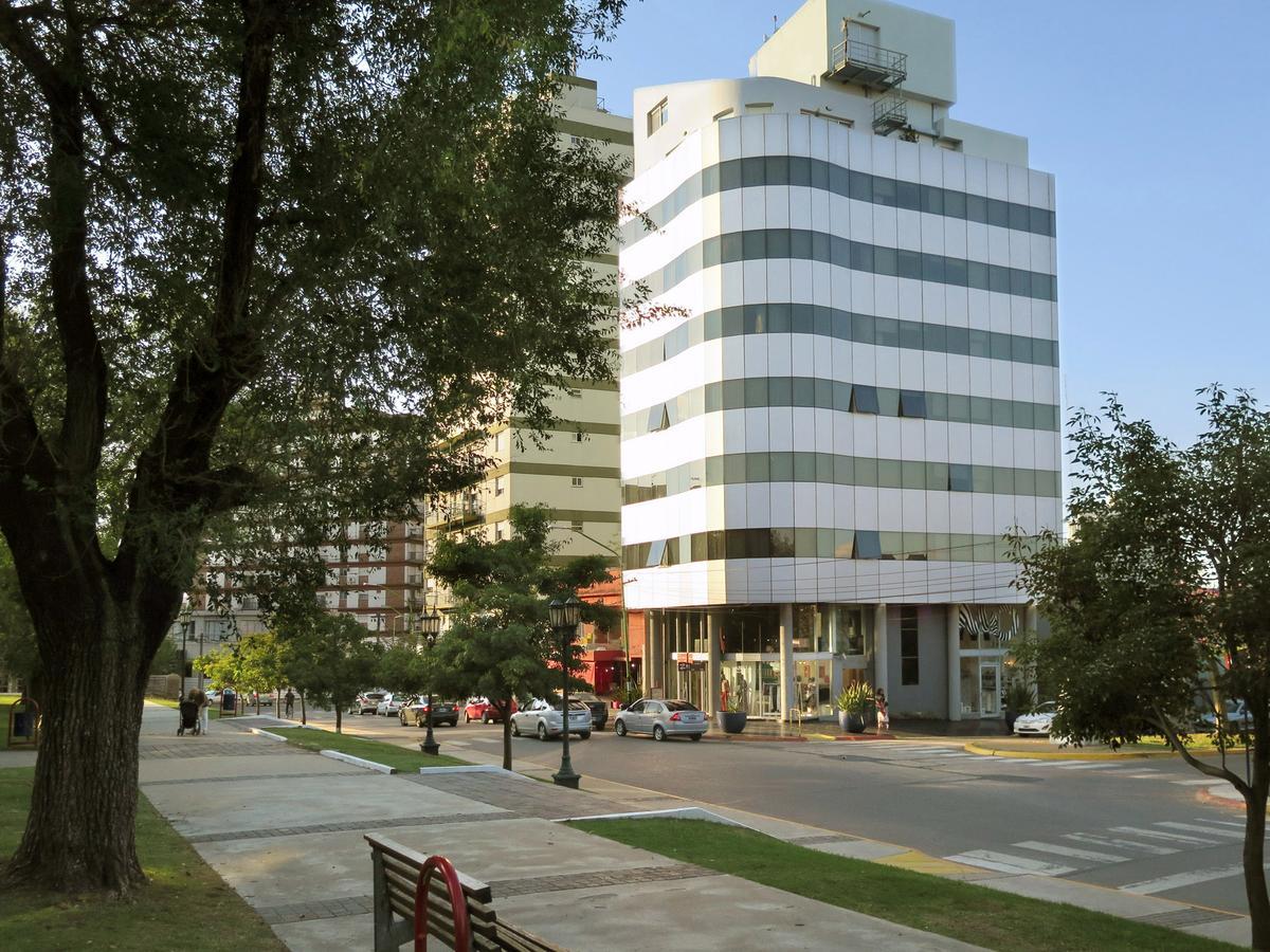 Plaza Suites Campana Eksteriør billede