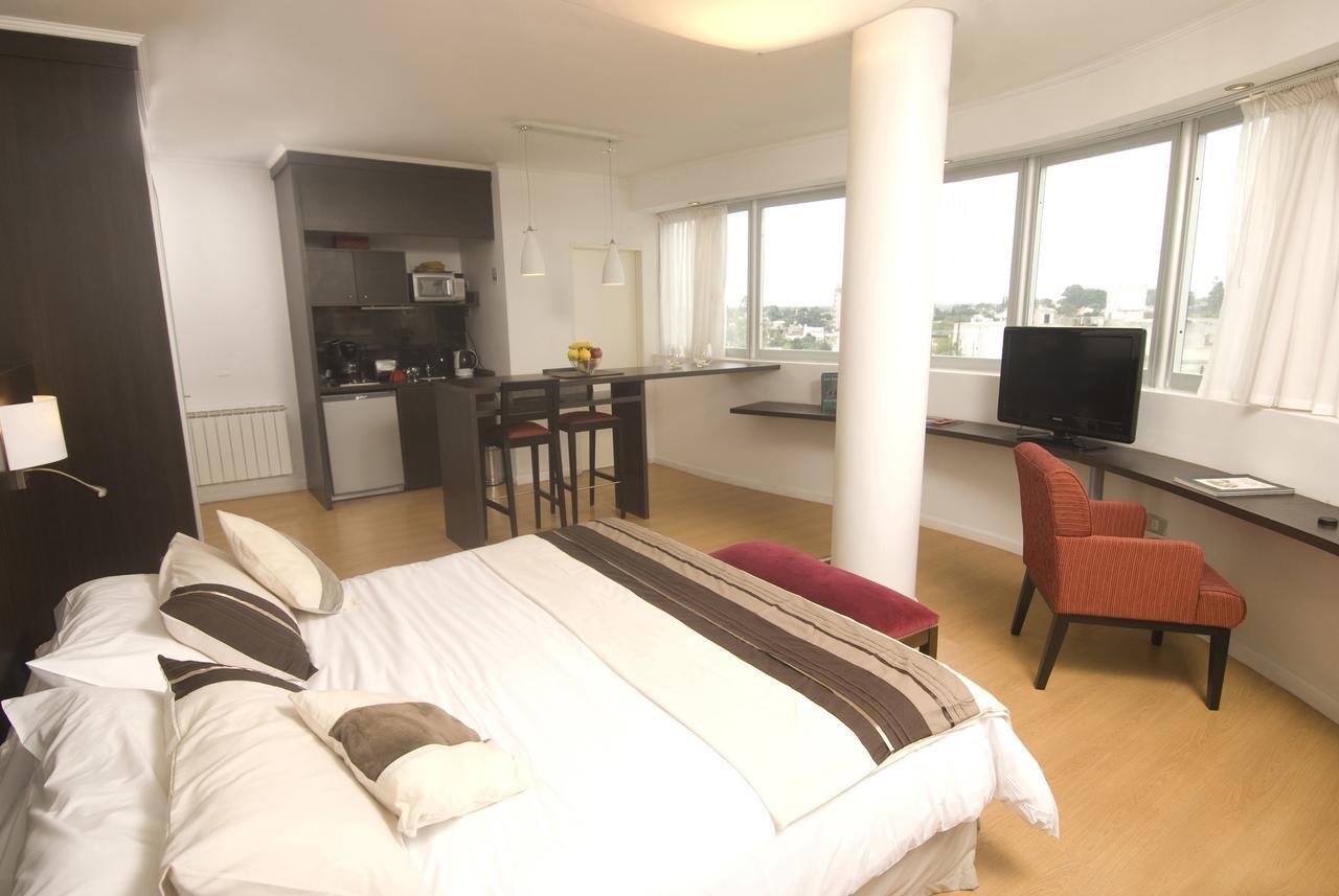Plaza Suites Campana Værelse billede